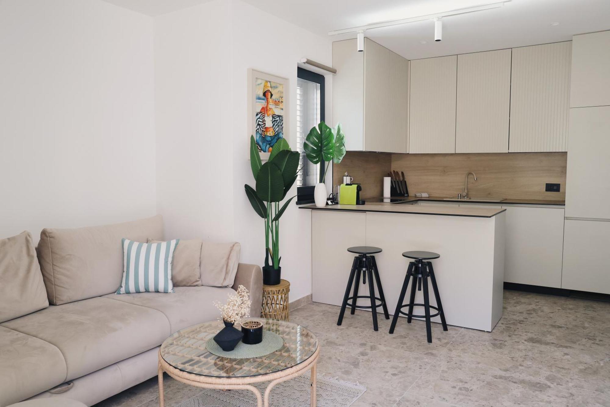 M&k Apartment *